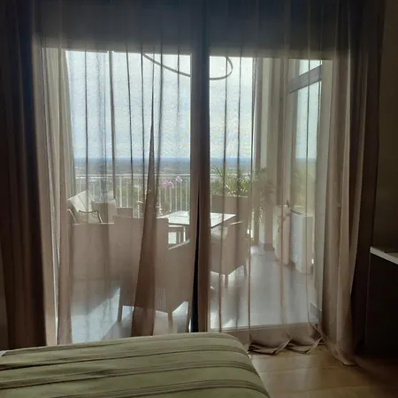 Terrazza San Vettore Con Colazione, Relax In Collina Con Vista Sui Vigneti Docg Asolo Guest house *