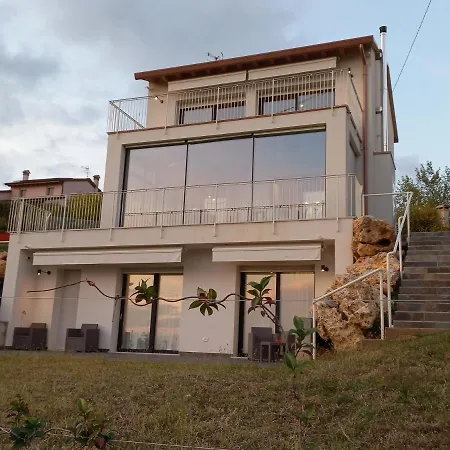 Terrazza San Vettore Con Colazione, Relax In Collina Con Vista Sui Vigneti Docg Asolo 3* Maser